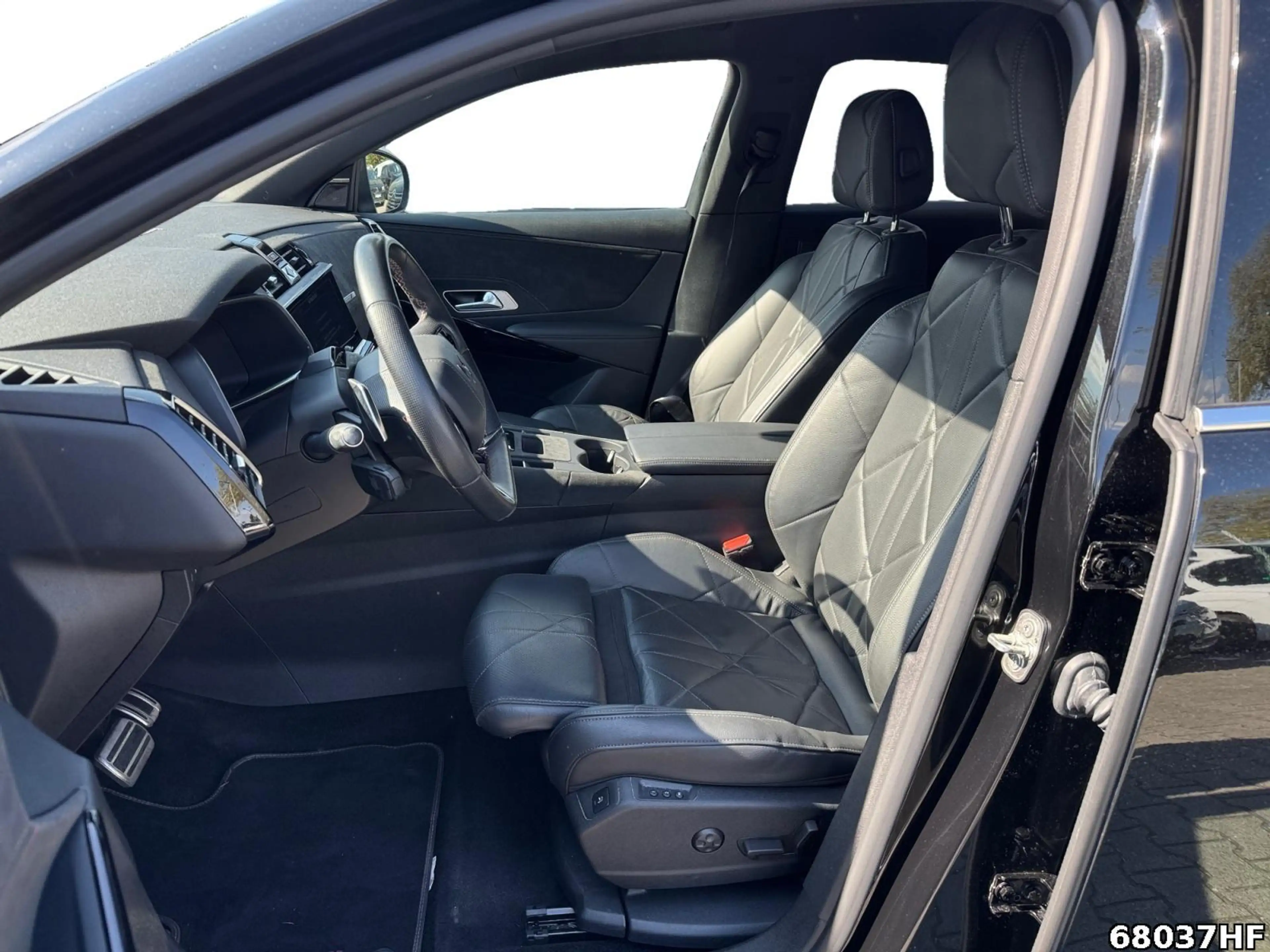 DS Automobiles DS 7 Rivoli — photo 11