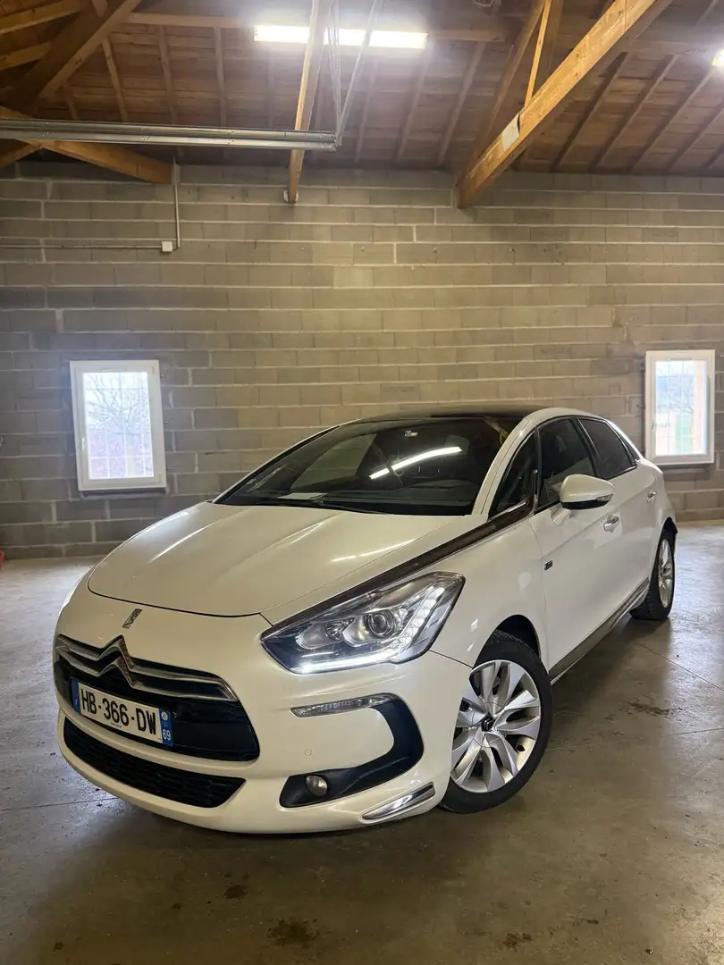 Citroen DS5 Hybrid4 Sport Chic BMP6 - 1