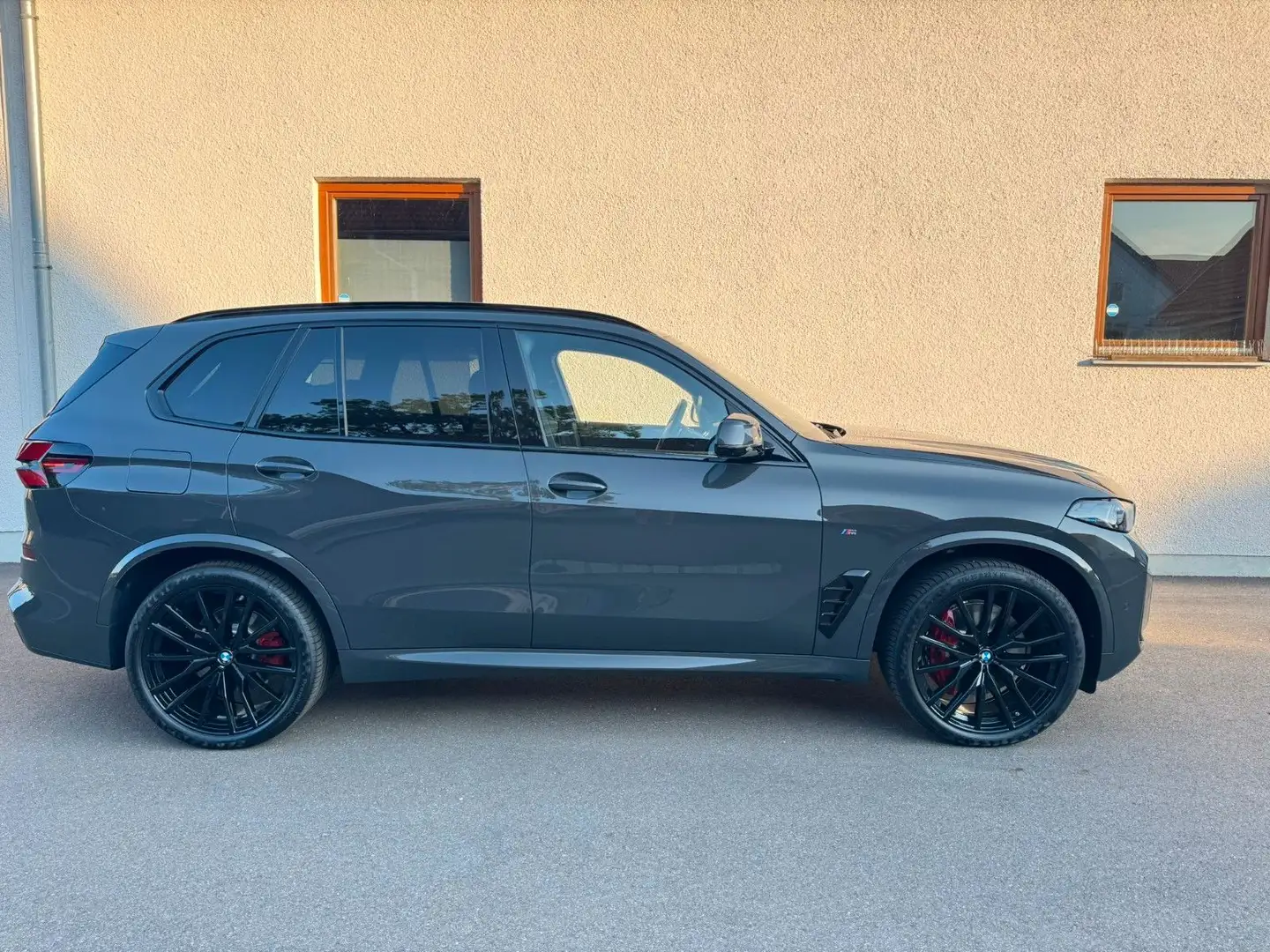 BMW X5 40d M Sport AIR SUSP B&W INTEGRAL CARBON FULL Grijs - 2