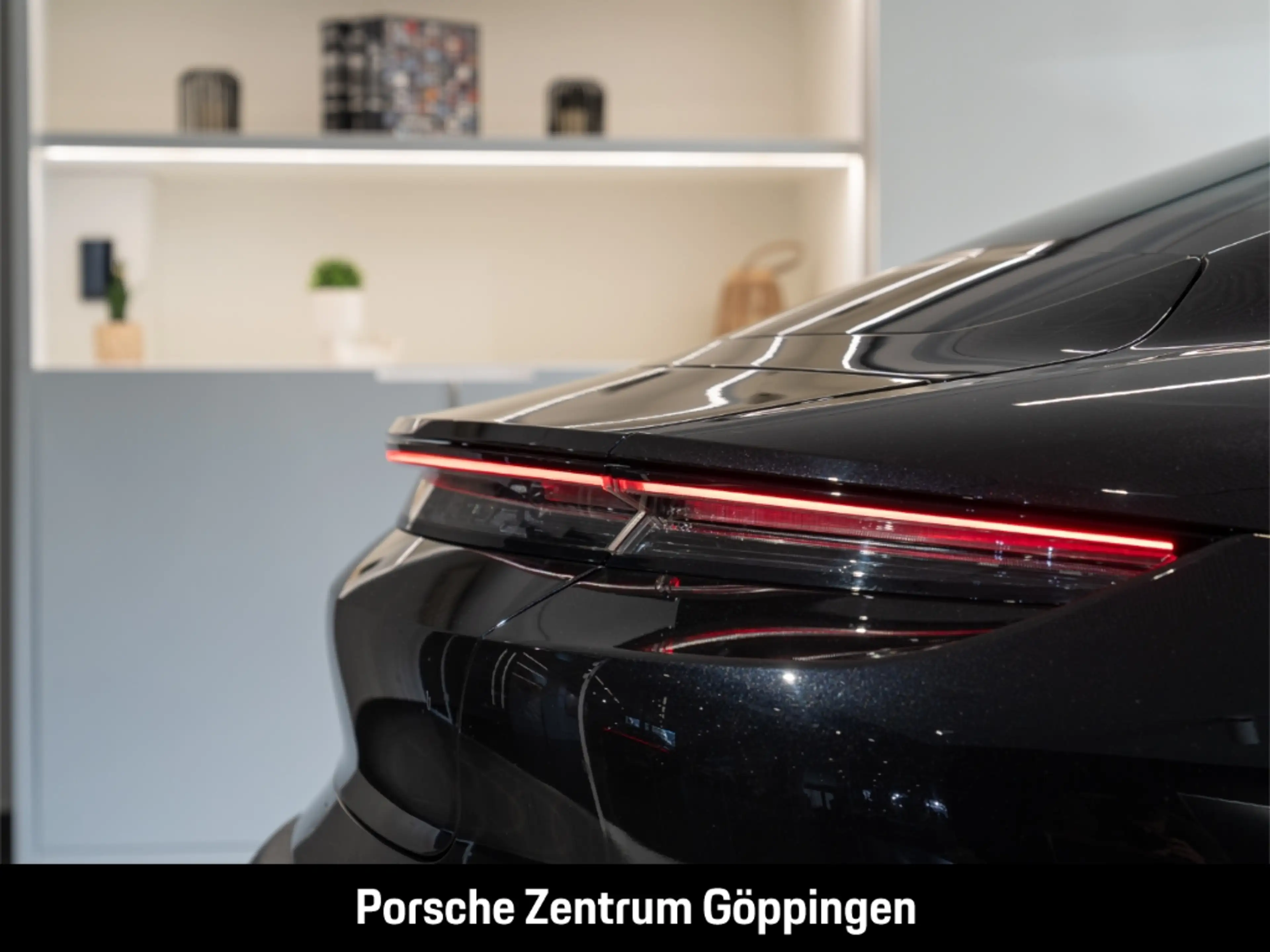 Porsche Taycan GTS — photo 11