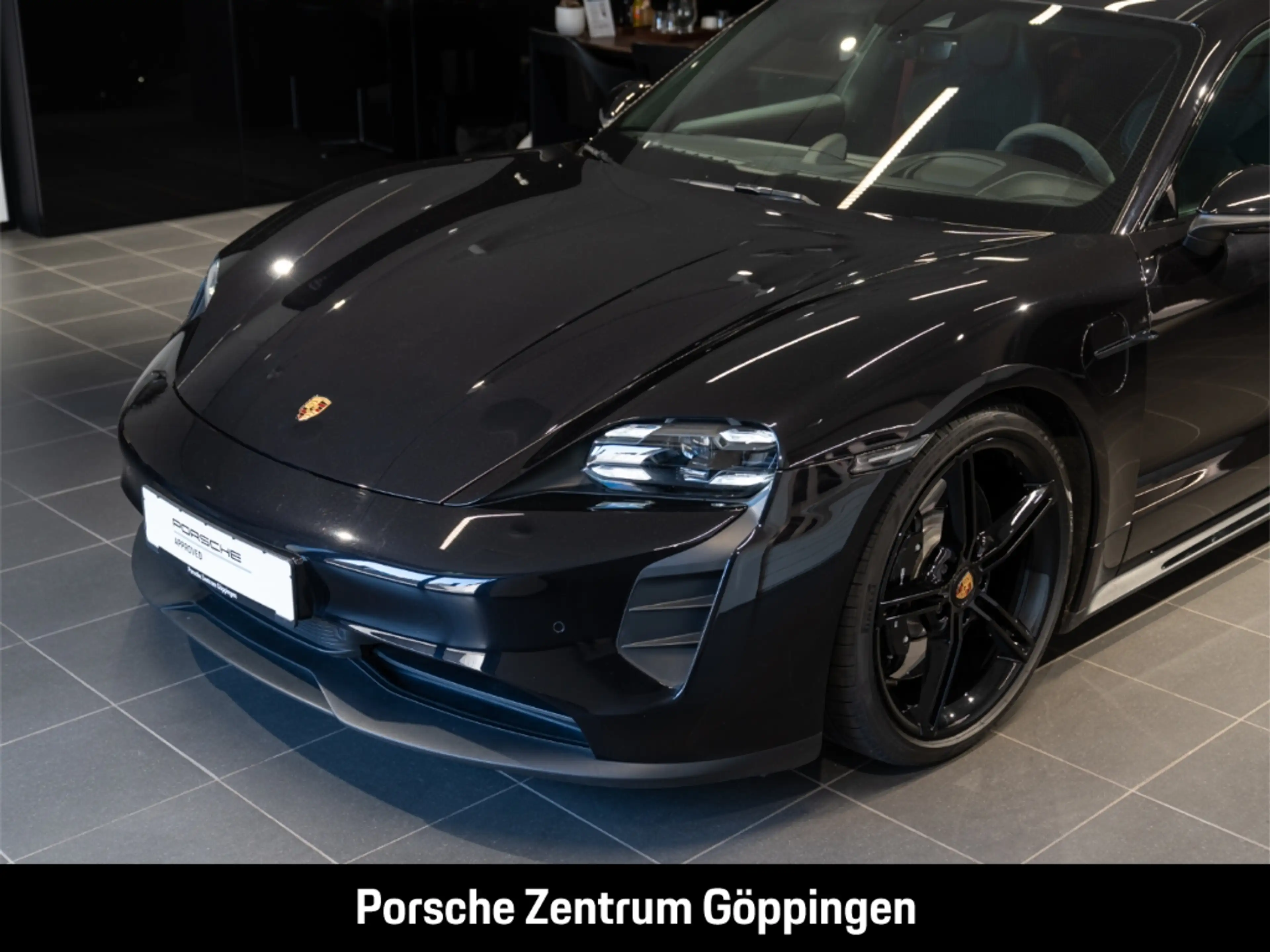 Porsche Taycan GTS — photo 8