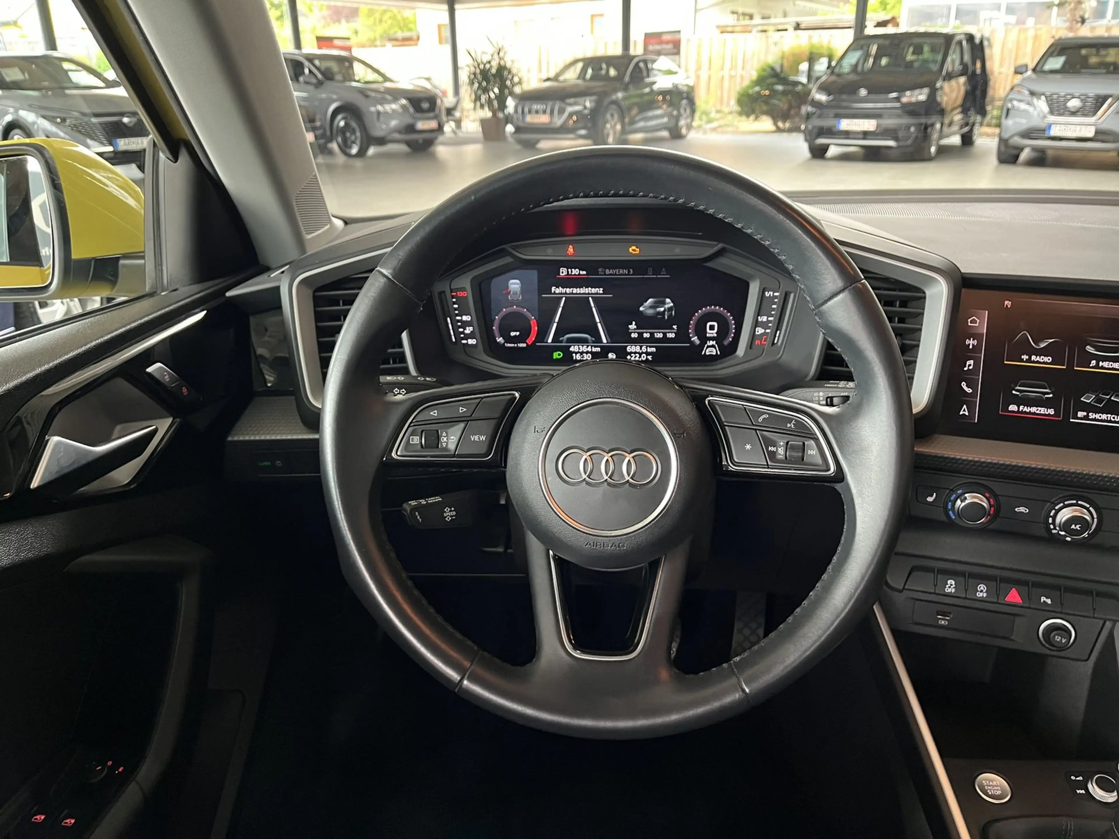 Audi A1 30 TFSI Citycarver PDC Navi SHZ digital Tacho — photo 8