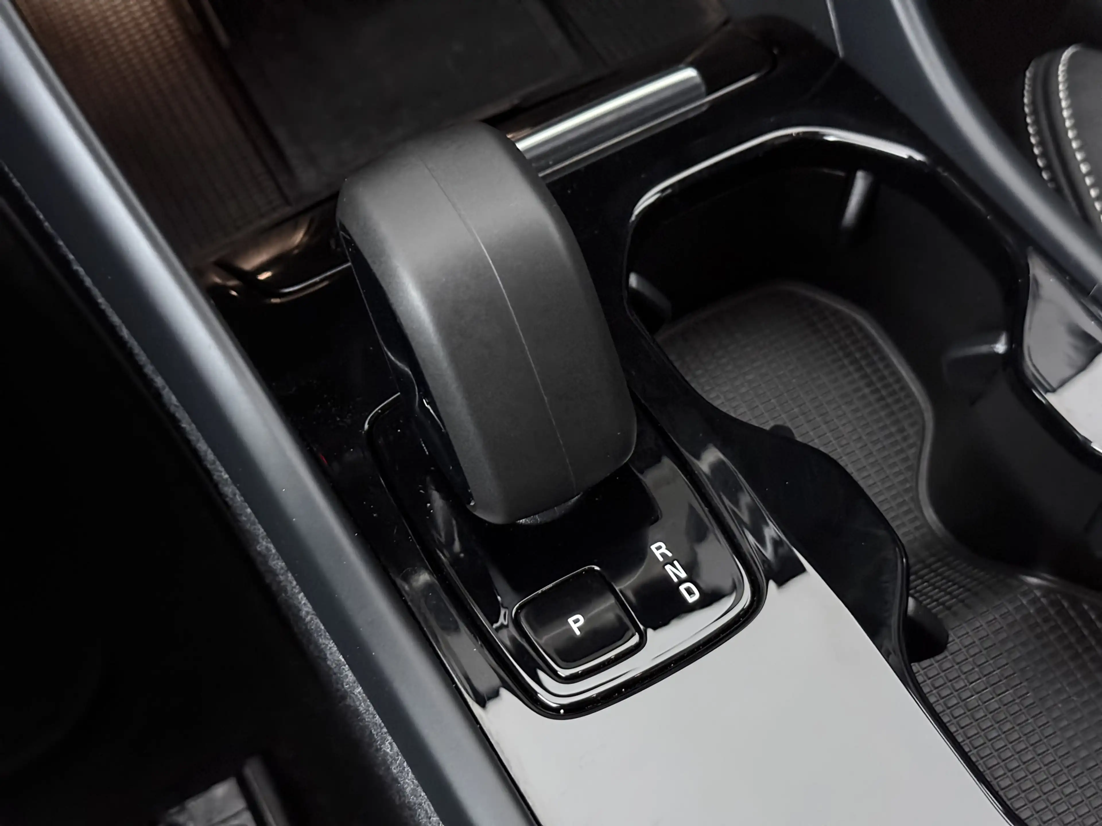 Volvo C40 Recharge Twin Ultimate 82 kWh | Harman/Kardon | 36 — photo 15