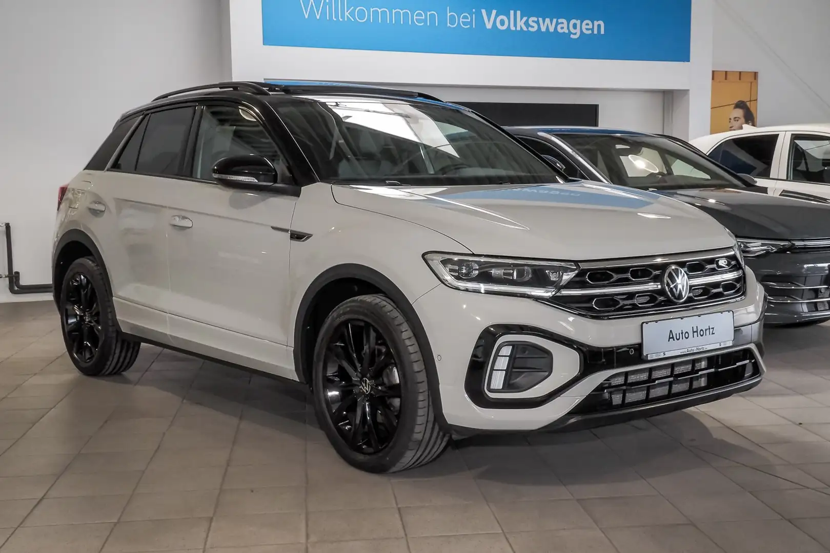 Volkswagen T-Roc R-Line 1.5 TSI Panorama, Navi, Matrix, Black Schwarz - 2