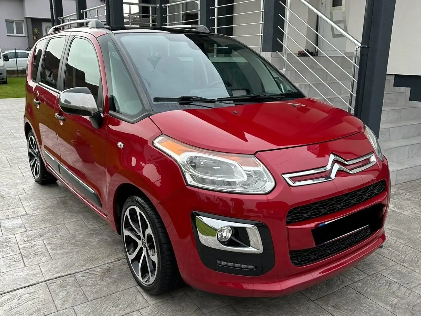 Citroen C3 Picasso Selection Rot - 1