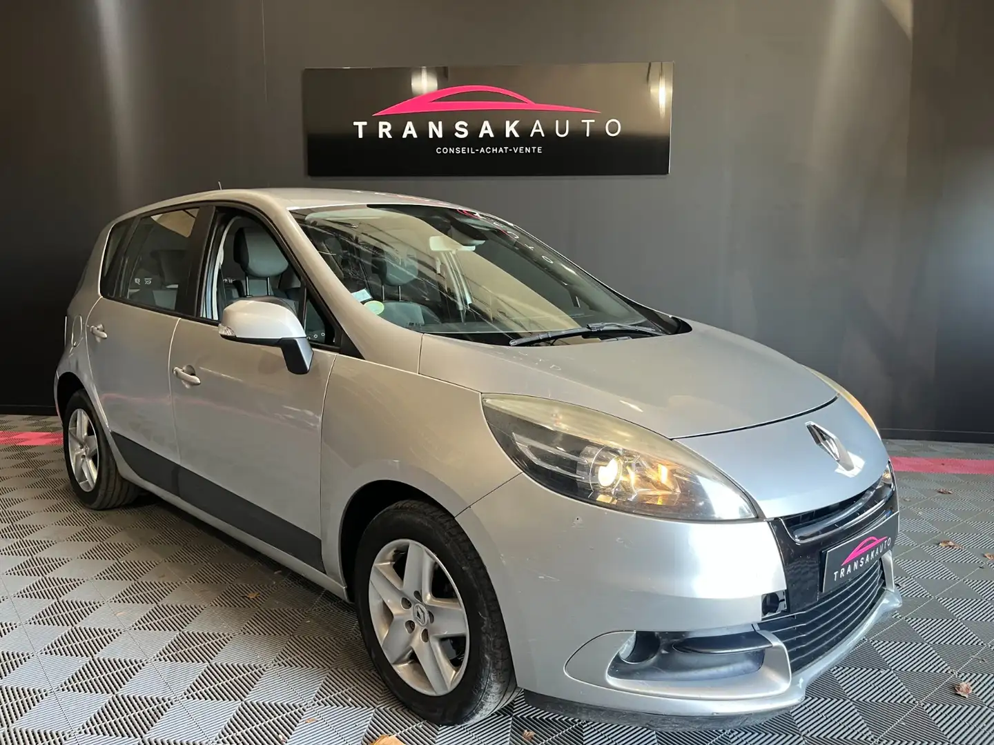 Renault Scenic Scenic III dCi 110 FAP eco2 Business Grau - 1
