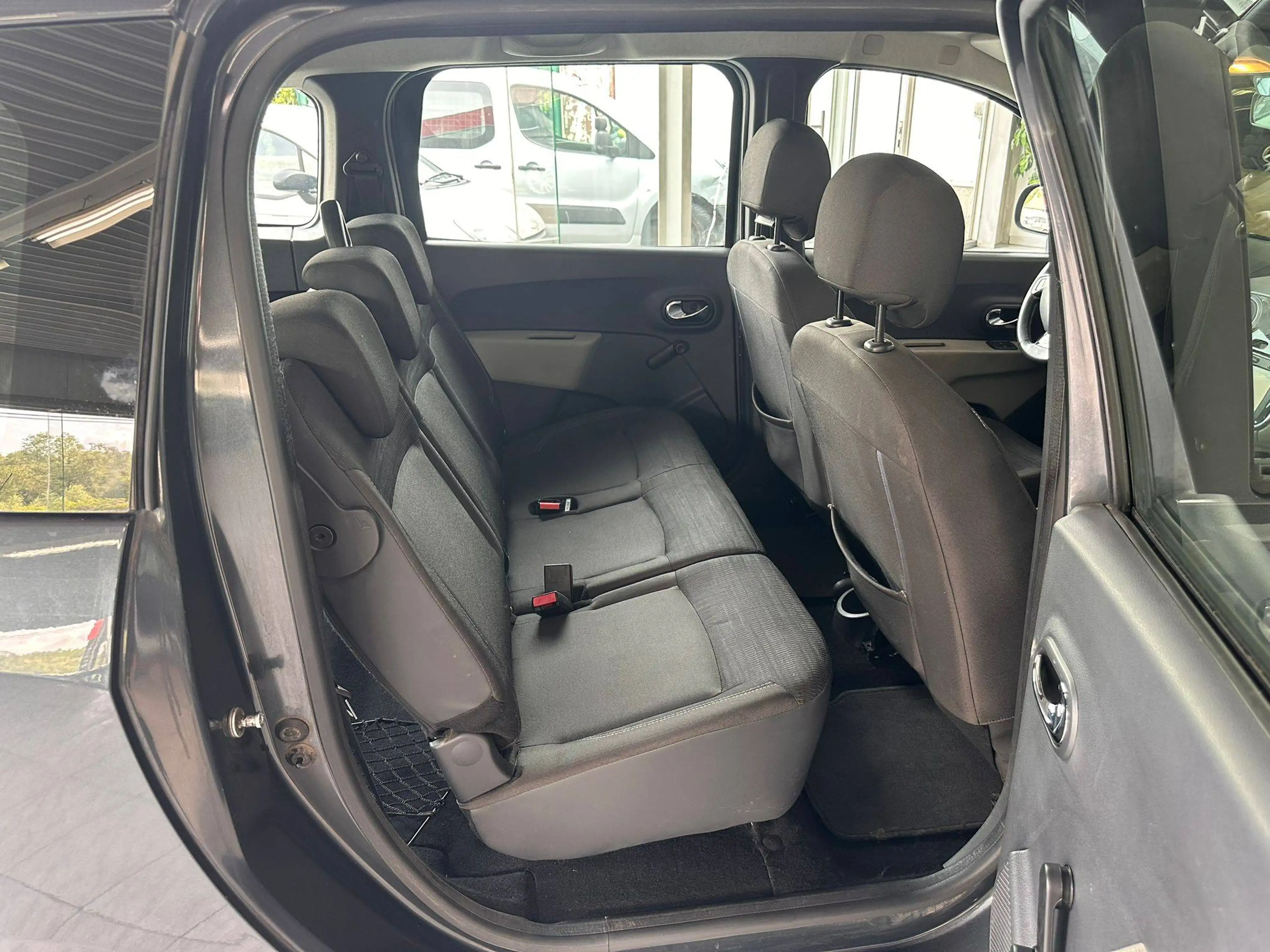 Dacia Lodgy 🟩1.5 DIESEL 90CV - GPS - CRUISE - AIRCO — photo 8