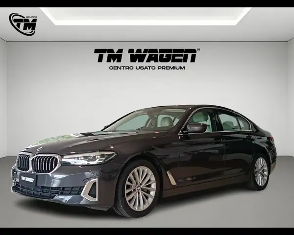 BMW 520 Serie 5 (G30/31/F90) - 520d 48V Luxury 190cv 2022