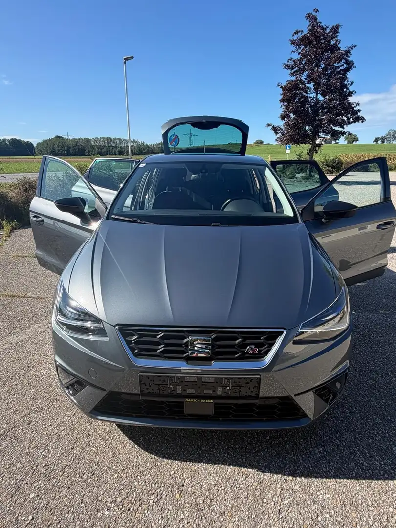 SEAT Ibiza FR Grau - 1