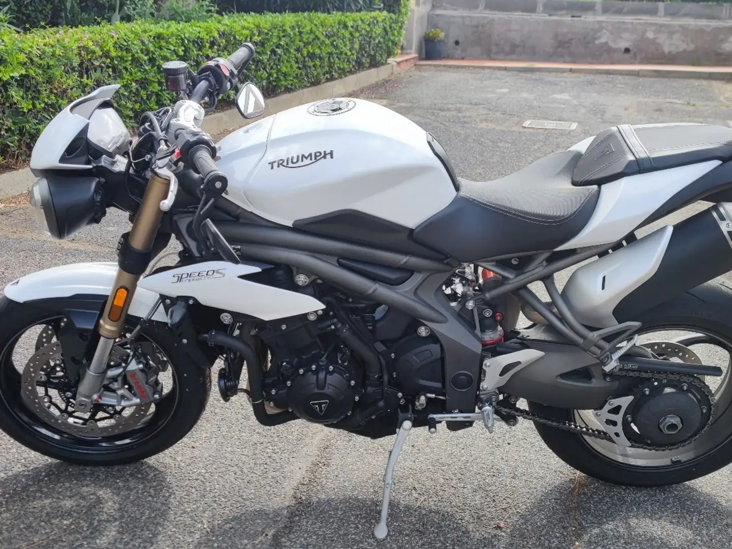 Triumph Speed Triple S Biały - 2