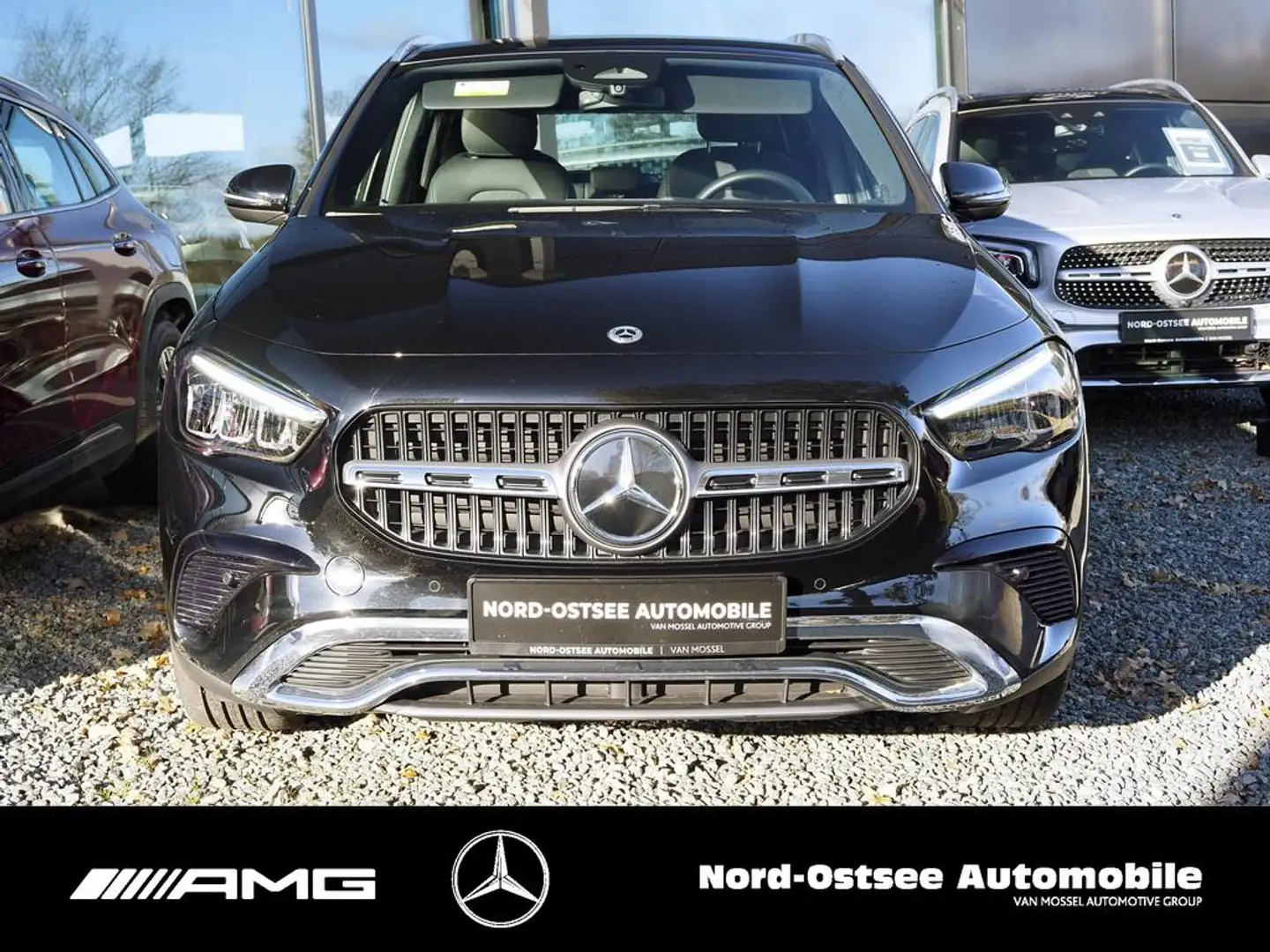 Mercedes-Benz GLA 200 d PROGRESSIVE AHK NAVI SHZ LED KLIMA Schwarz - 2