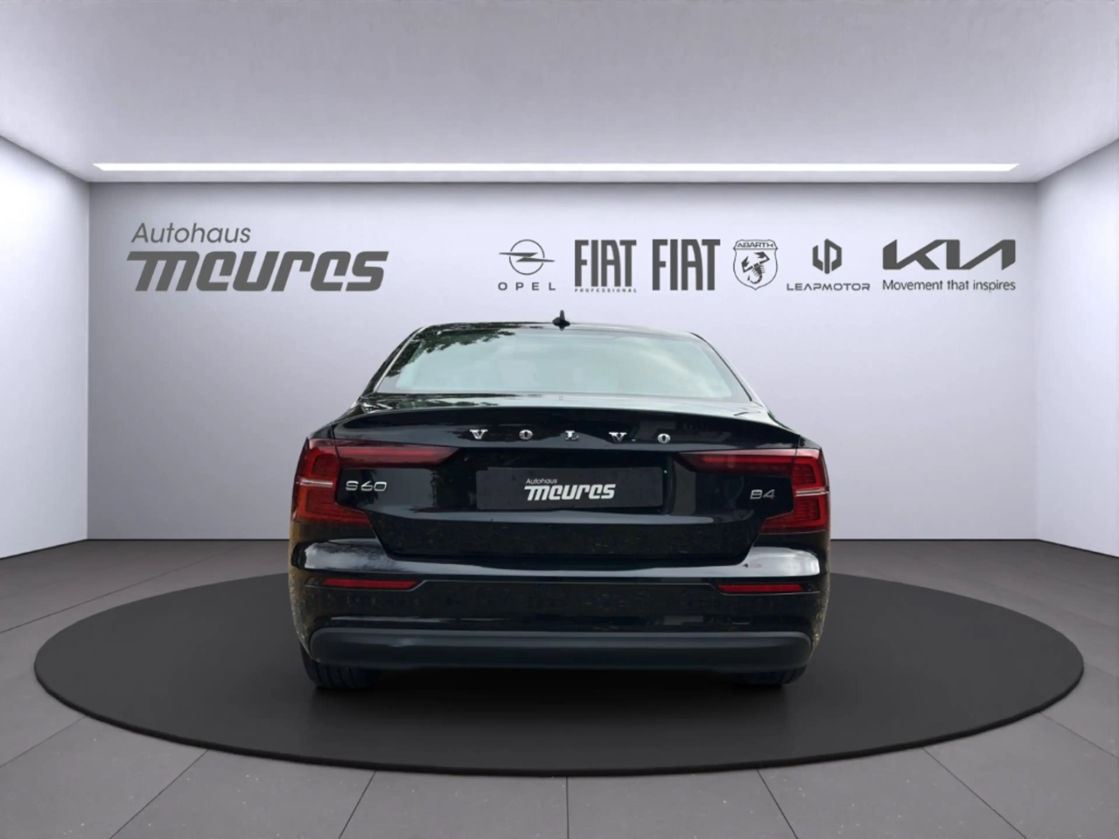 Volvo S60 Core Mild-Hybrid Navi Klimaautom LED USB SHZ PDC — photo 3