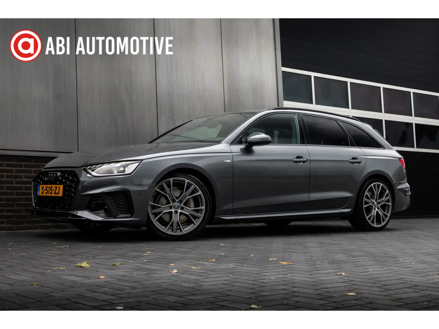 Audi A4 Avant 40 TFSI 204 pk S-Edition / Pano-Dak/ Adap.Cr Grijs - 1