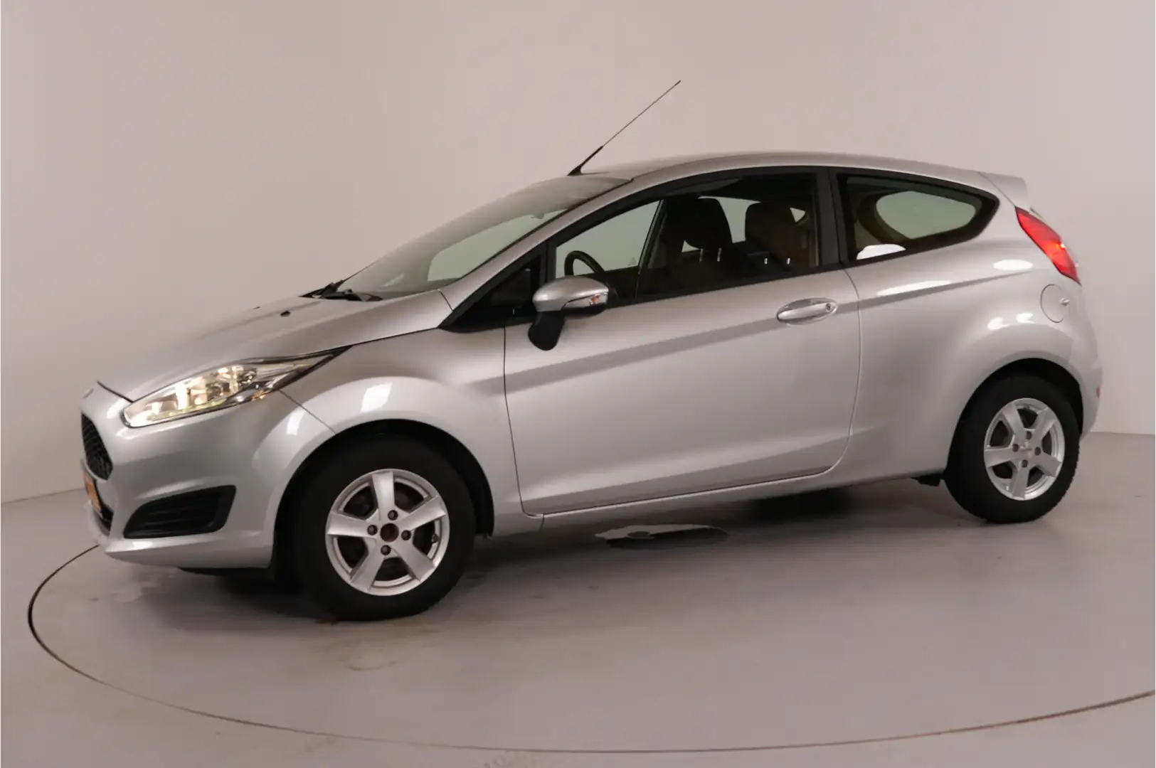 Ford Fiesta 1.0 Style Essential | Airco | Stl. verw. | LMV | Grijs - 2