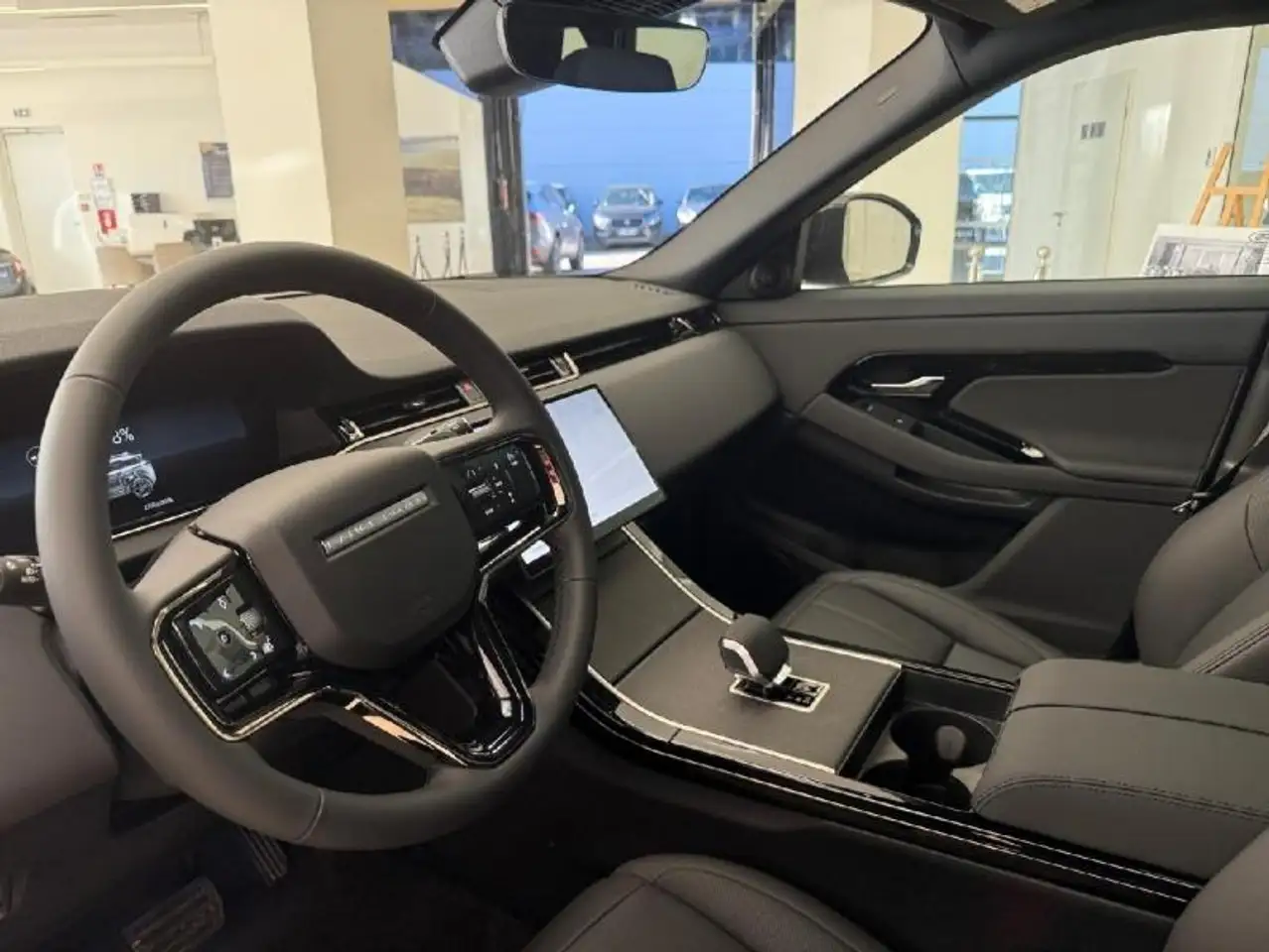 Land Rover Range Rover Evoque 2026 — фото 15