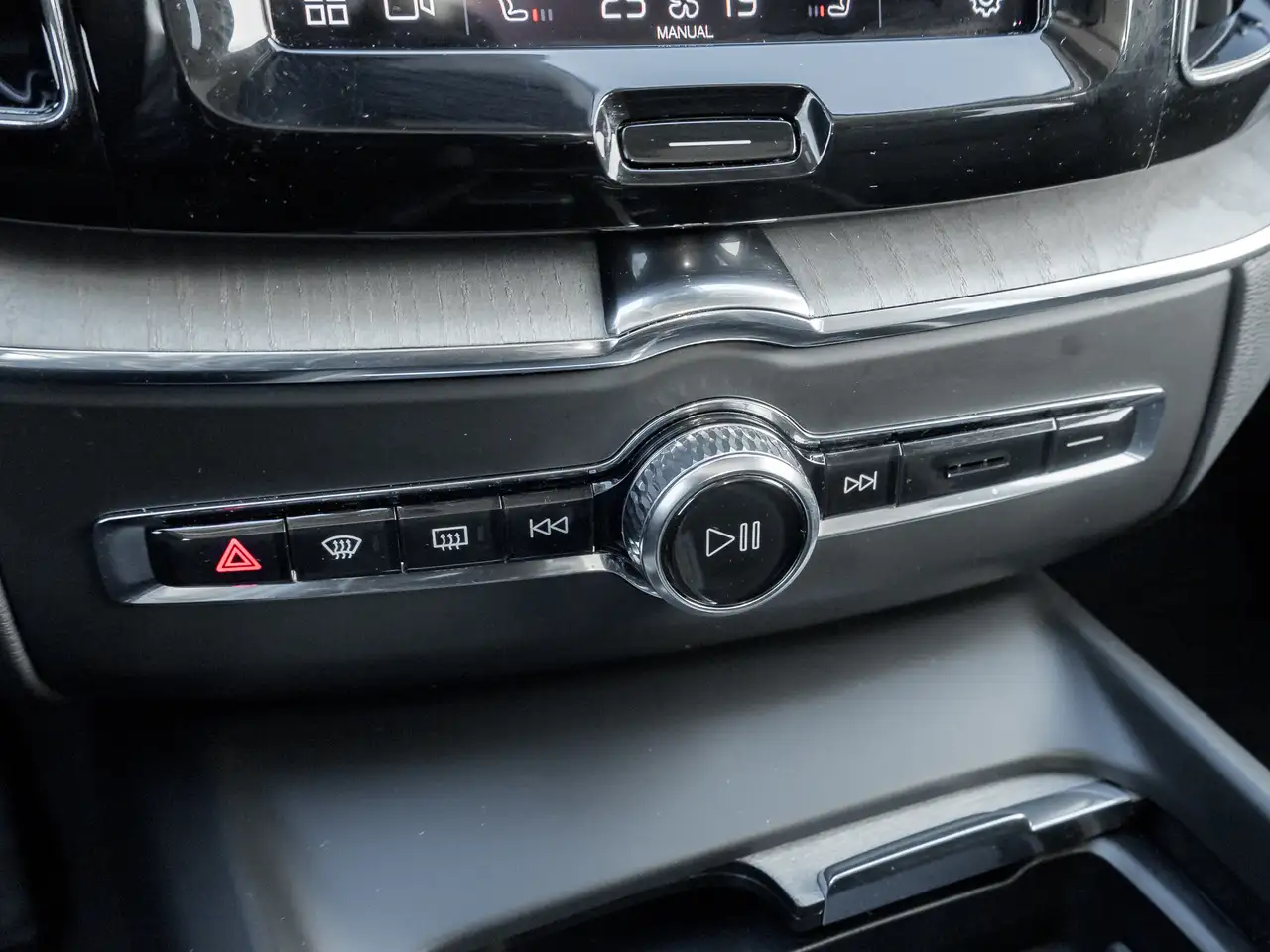 Volvo XC60 снимка Volvo XC60