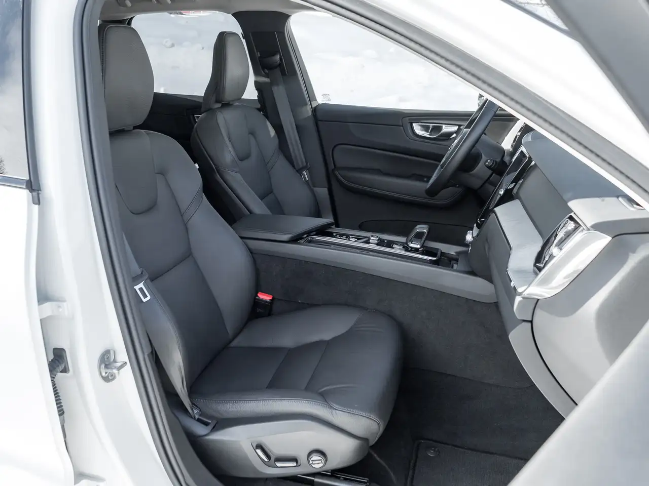 Volvo XC60 снимка Volvo XC60