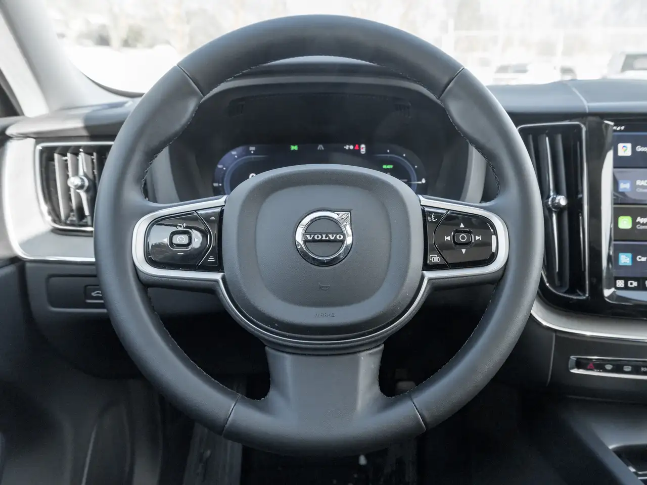 Volvo XC60 снимка Volvo XC60