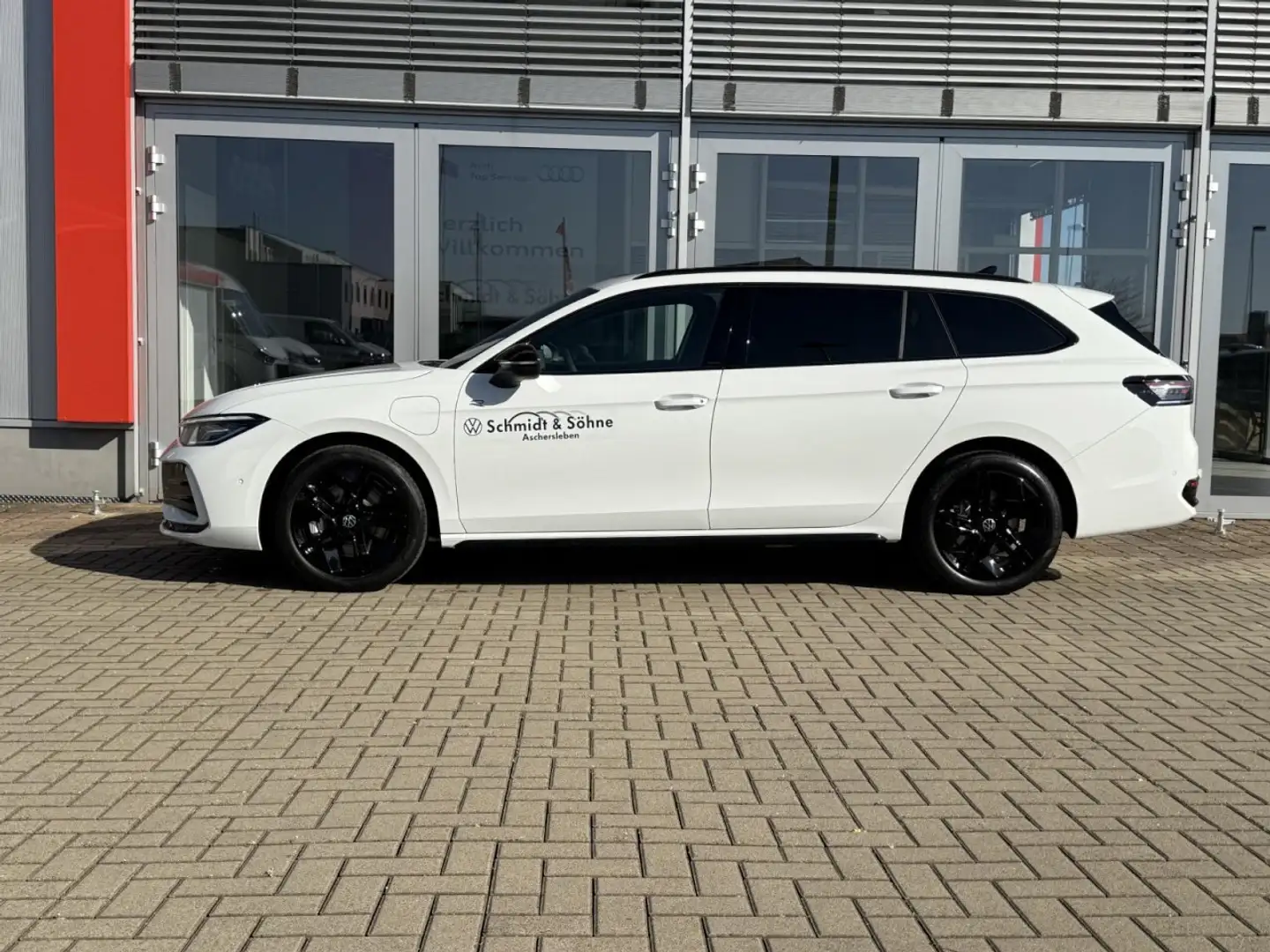Volkswagen Passat R-Line 1.5 eHybrid DSG HARMANN+BLACK-STY. Klima Weiß - 2