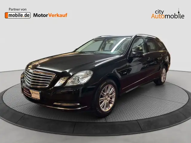 Mercedes-Benz E 250 T-Modell CGI/Standheizung/V-Leder/Navi/PDC