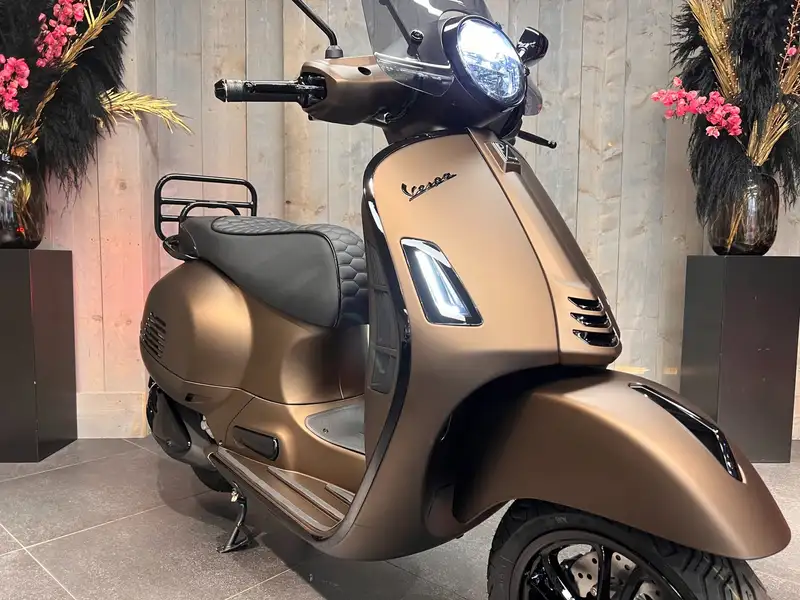 Vespa GTS Super Sport 310 - foto 4