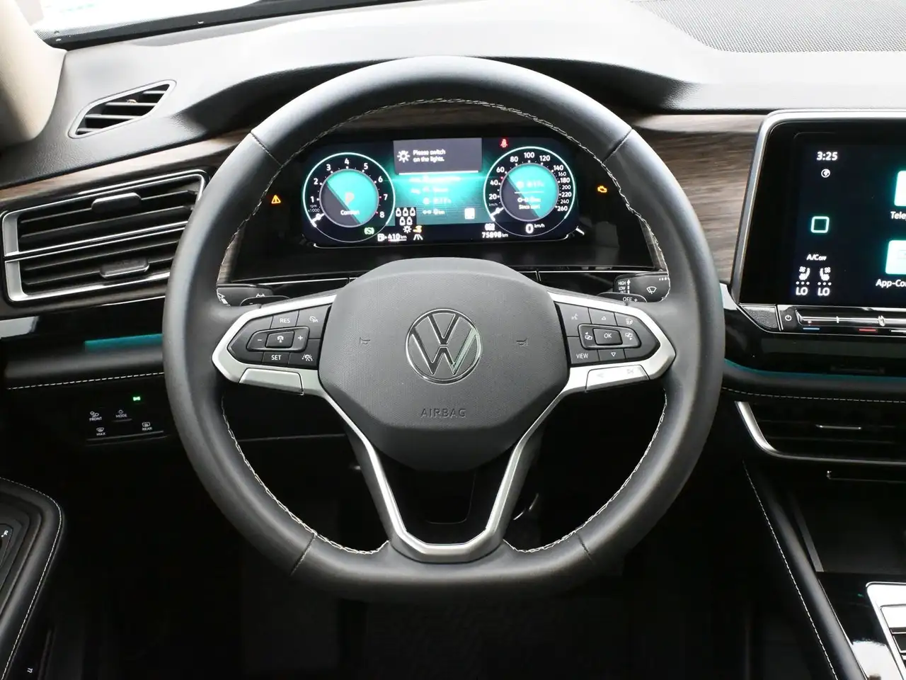Volkswagen Atlas снимка Volkswagen Atlas