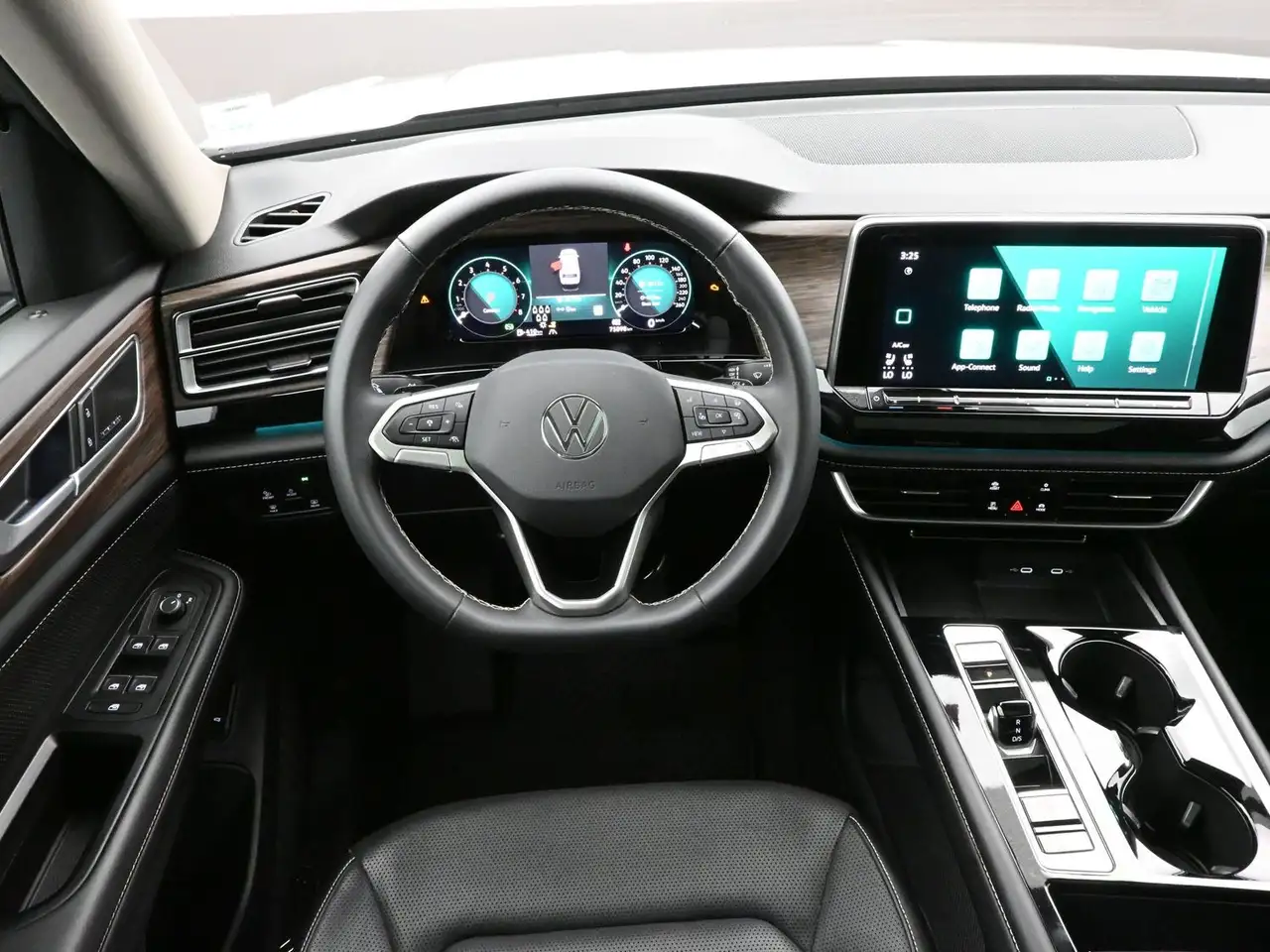Volkswagen Atlas снимка Volkswagen Atlas