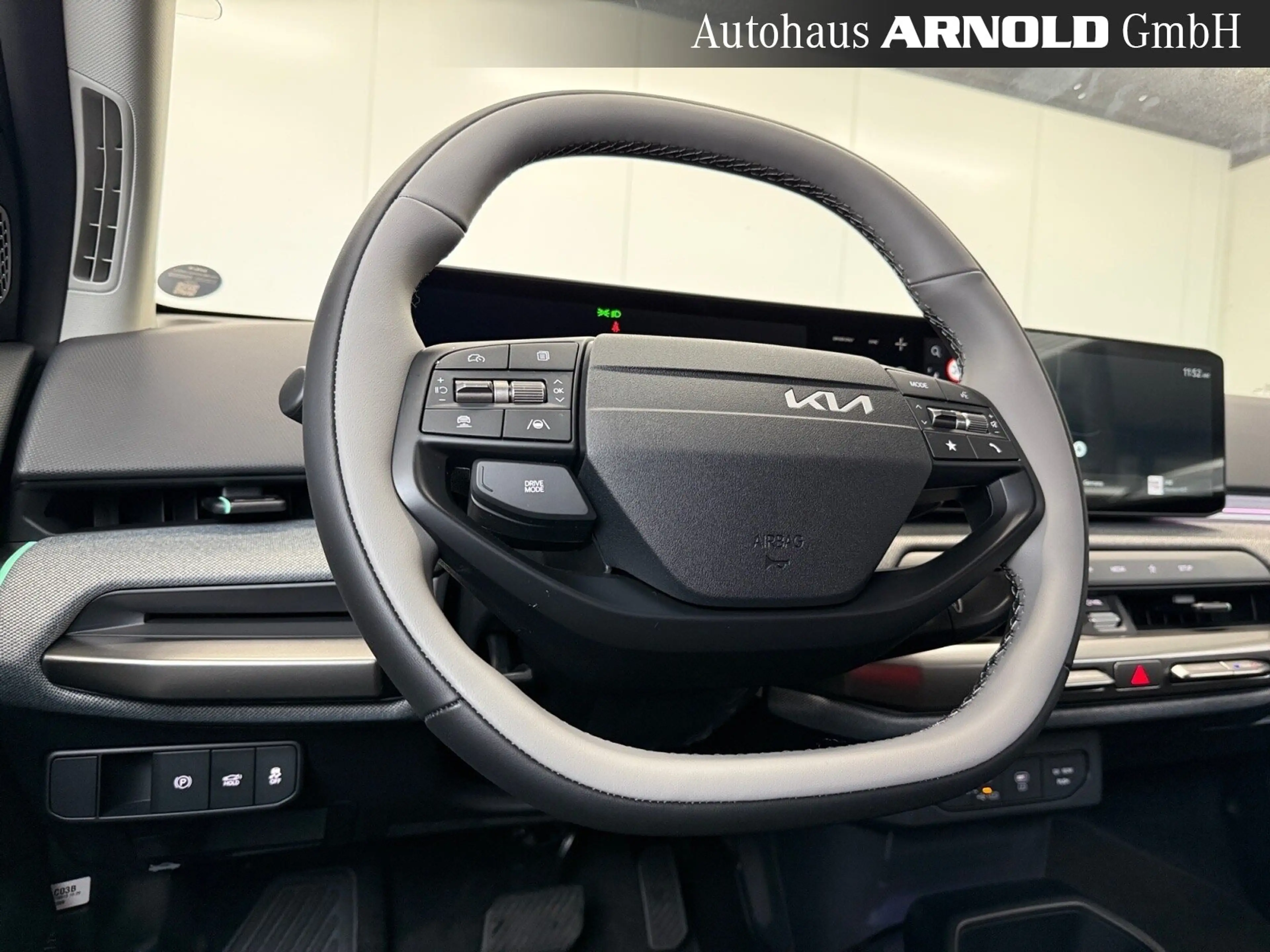 Kia EV4 EV4 81,4 kWh FB EARTH WP 360° el-Klappe LED 19" — photo 9