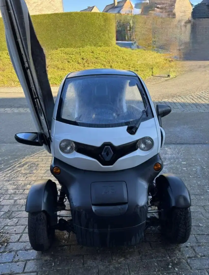 Renault Twizy 45 km/h - 1