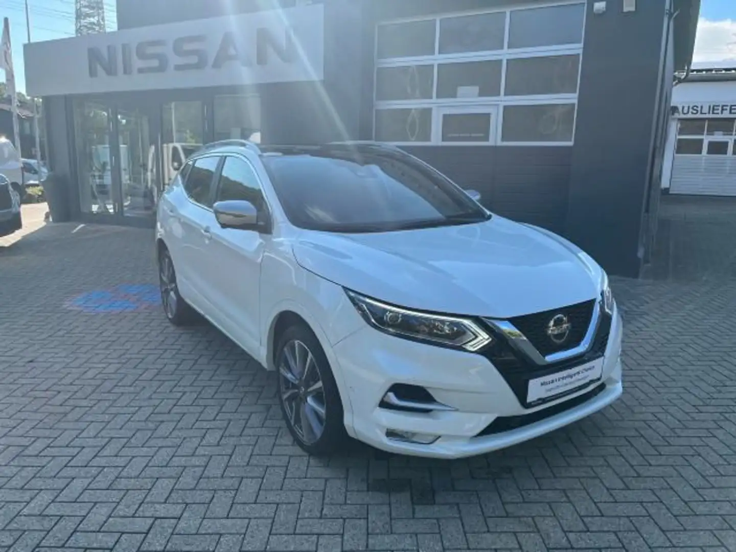 Nissan Qashqai 1.3DIG-T Tekna+ Navi LED AVM Nappa-Leder Weiß - 2