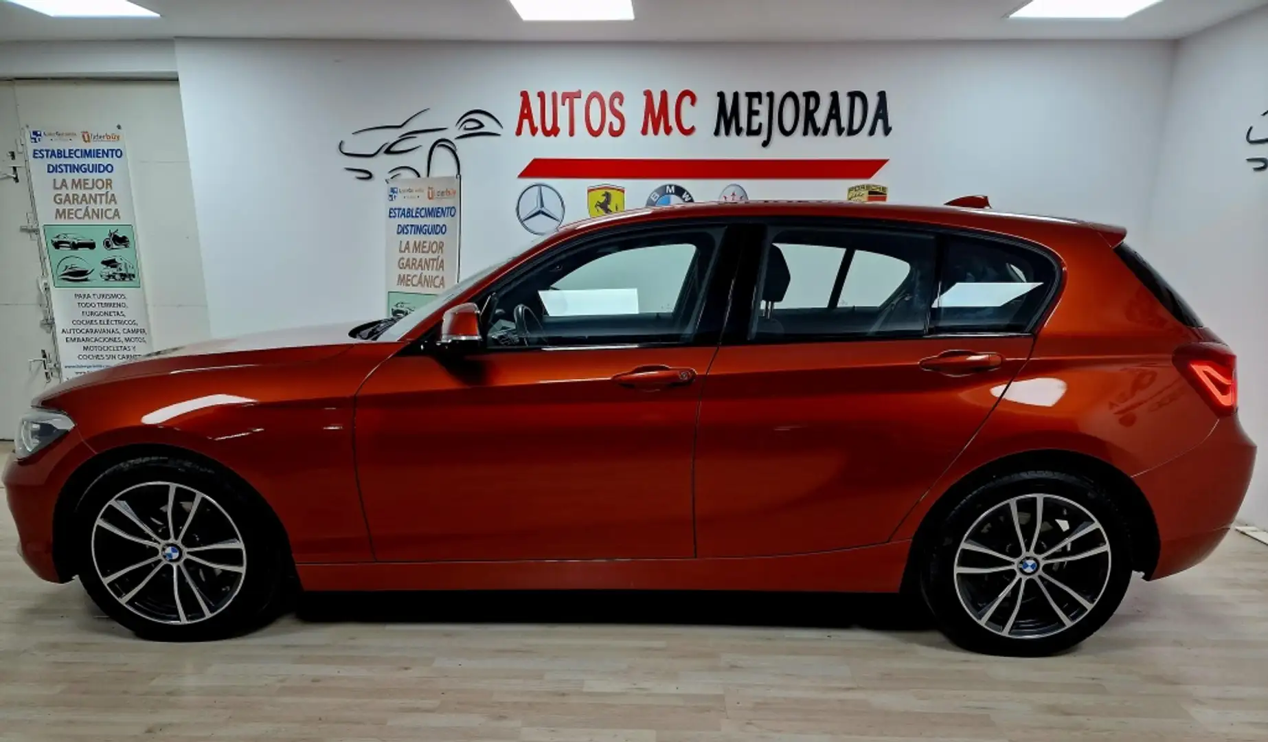 BMW 116 116i Orange - 2