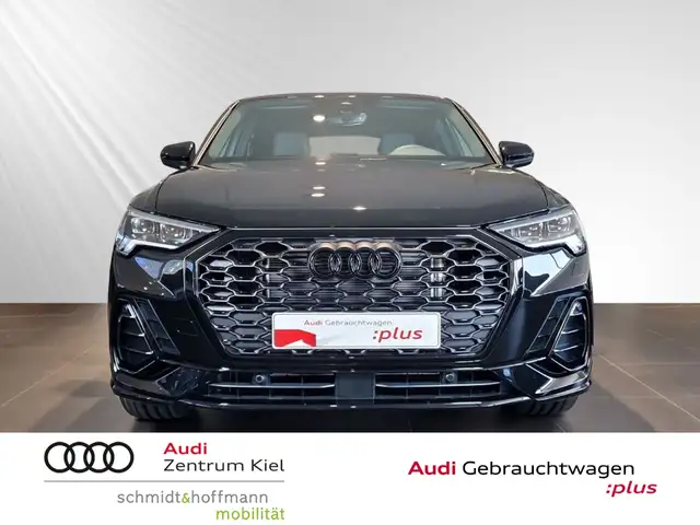 Audi Q3 view 2