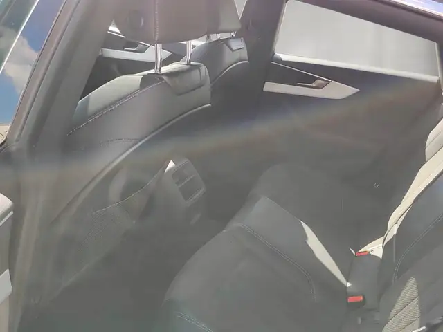Audi A5 view 9