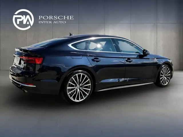 Audi A5 view 4
