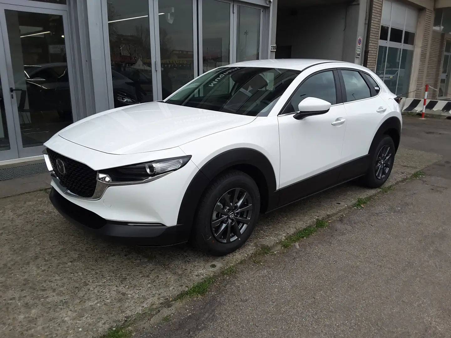 Mazda CX-30 2.5 e-Skyactiv-G M 140cv Hybrid Prime-Line bijela - 2