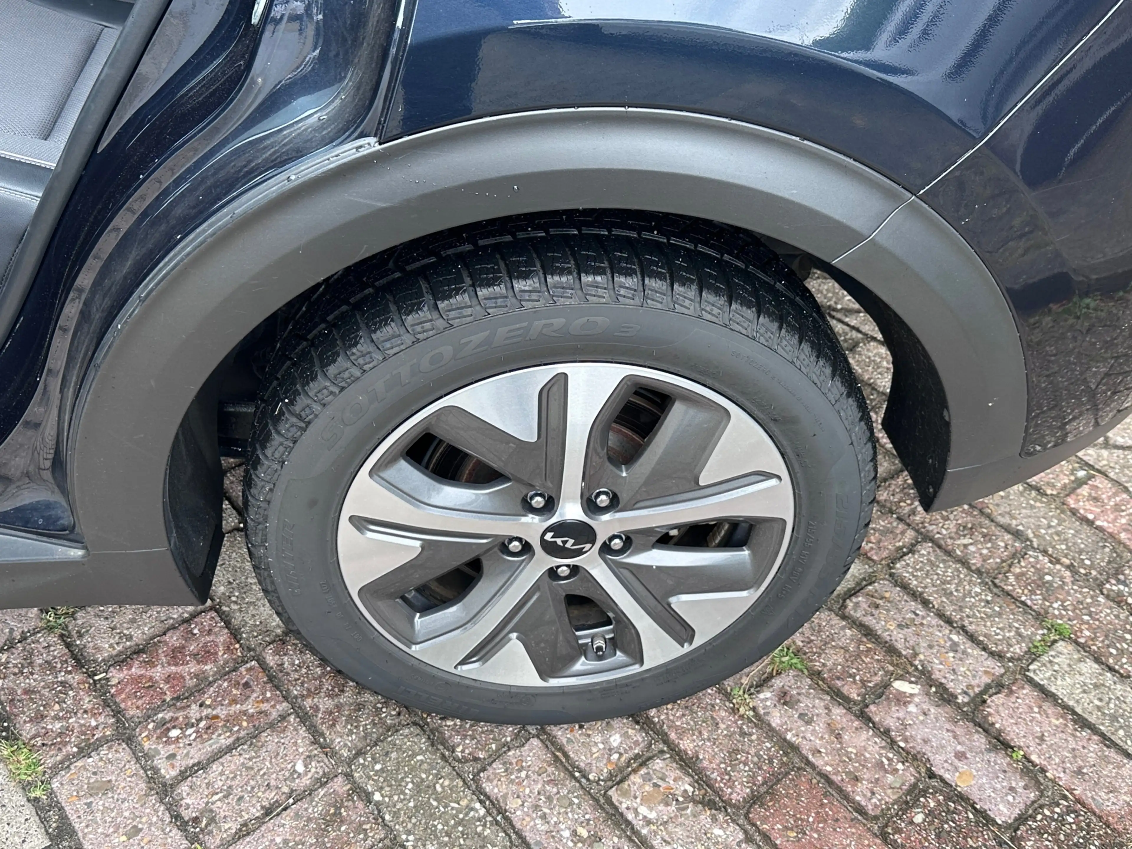 Kia e-Niro DynamicLine 64 kWh SOH 100% FASE 3 DEALER OND 1 EI — photo 13