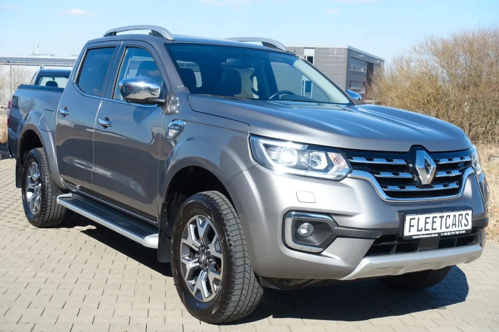Renault Alaskan Intens Double Cab 4x4 Automatik | LEDER Grau - 2