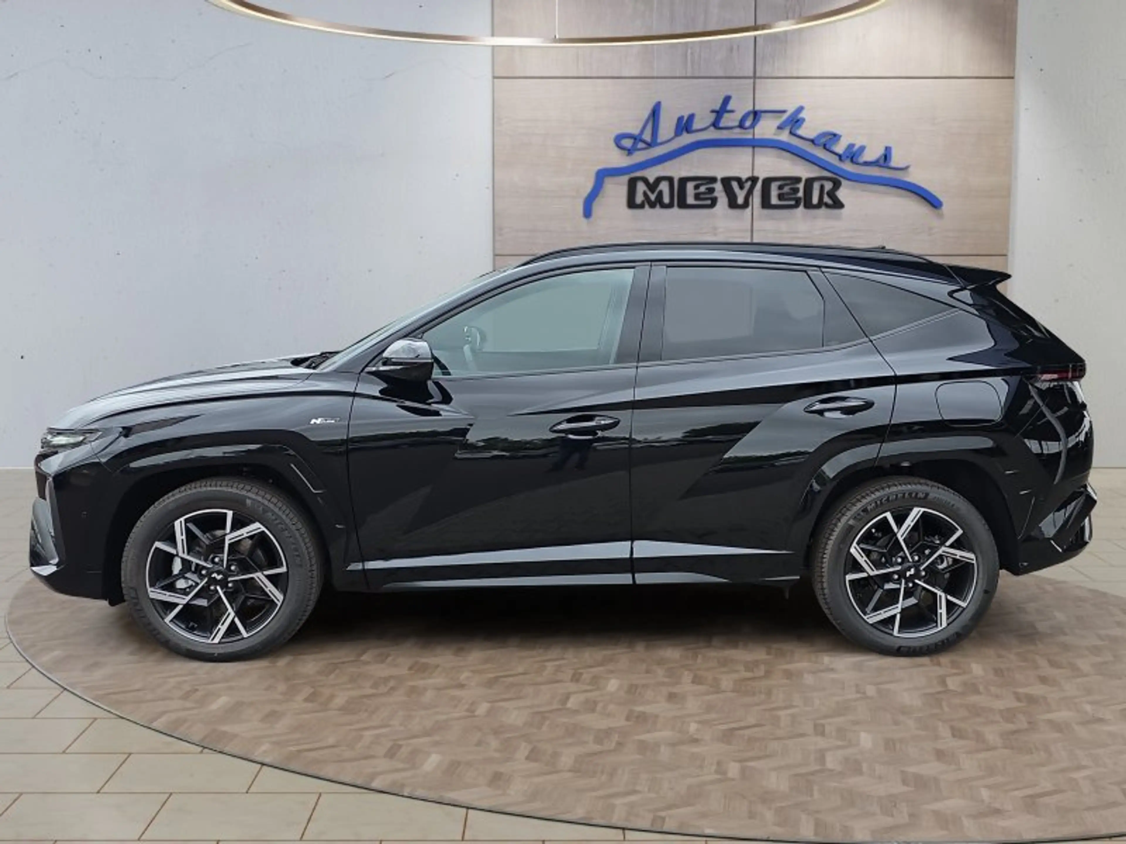 Hyundai TUCSON 1,6T HEV 4WD N Line X UPE=56000 Euro! — photo 2