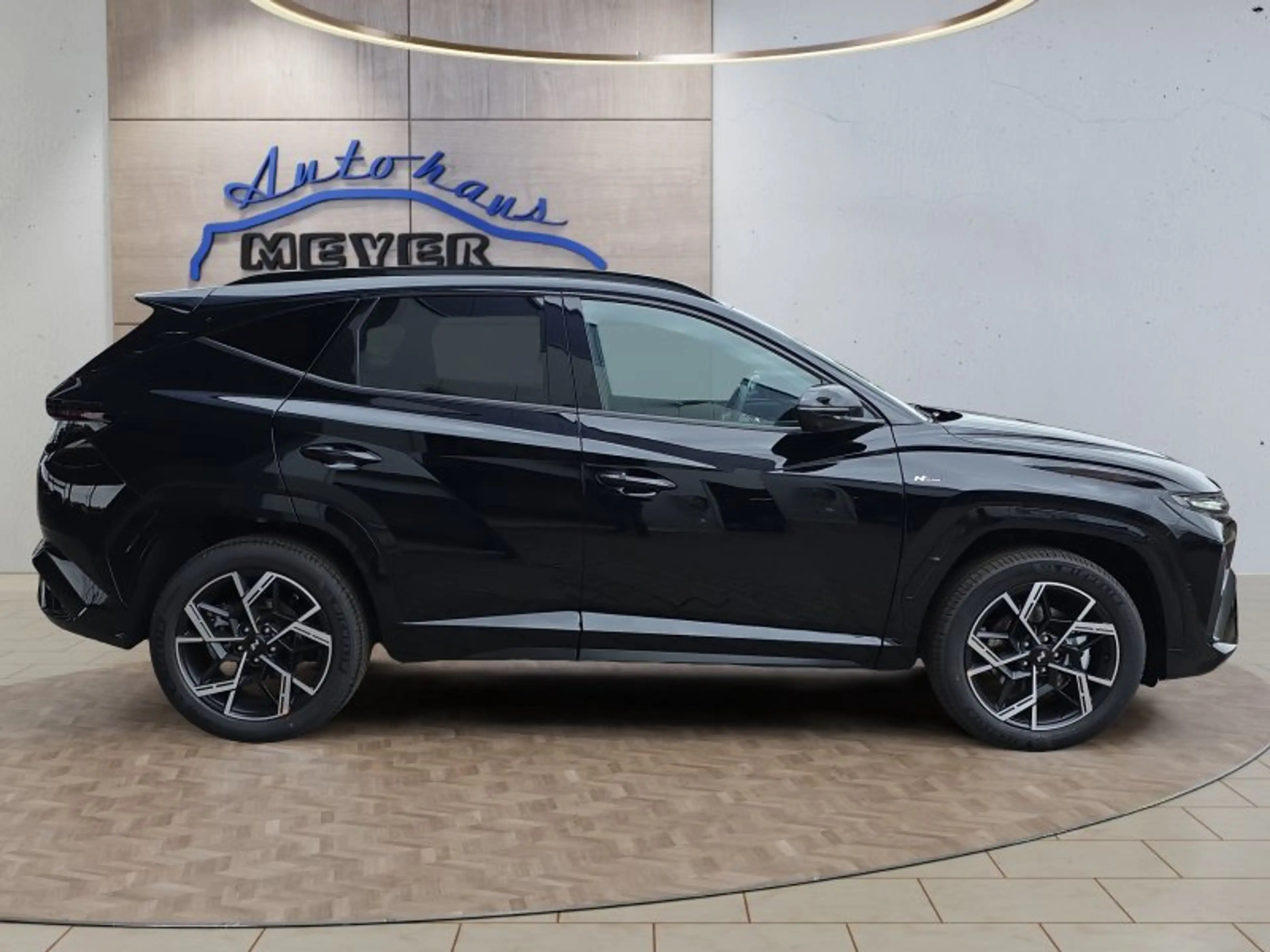 Hyundai TUCSON 1,6T HEV 4WD N Line X UPE=56000 Euro! — photo 6