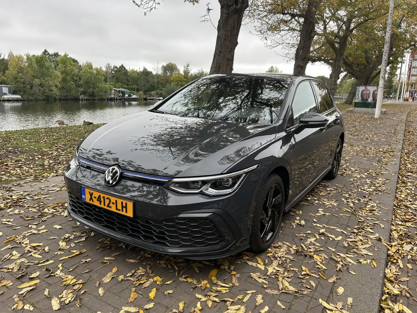 Volkswagen Golf GTE 1.4 eHybrid Grijs - 1