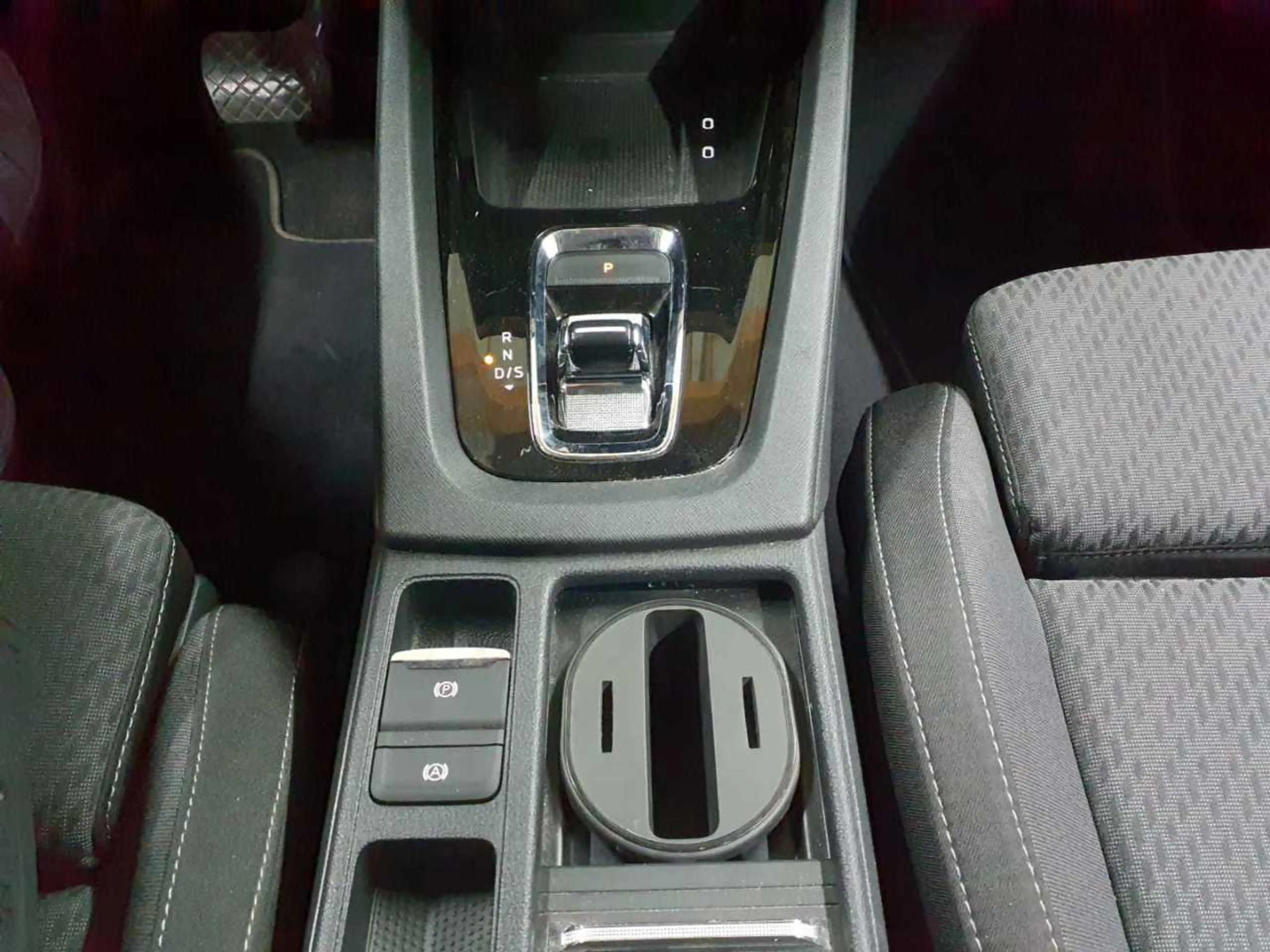 Skoda Octavia Octavia Combi 2.0 TDI DSG Clever Navi SHZ — photo 10
