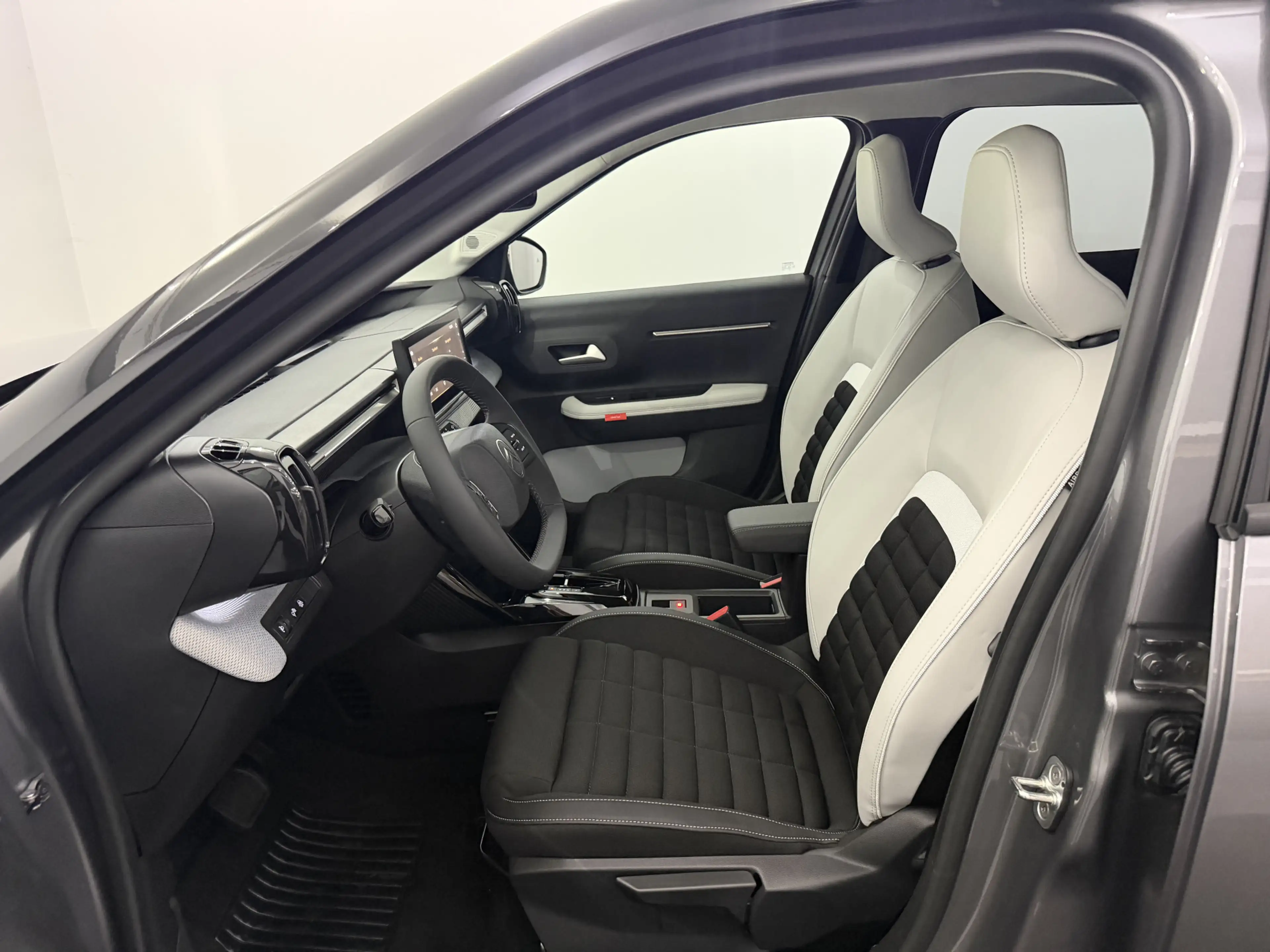 Citroen C3 Aircross 1.2 Hybrid 145pk Max Camera, Navi, Apple carplay, — photo 7
