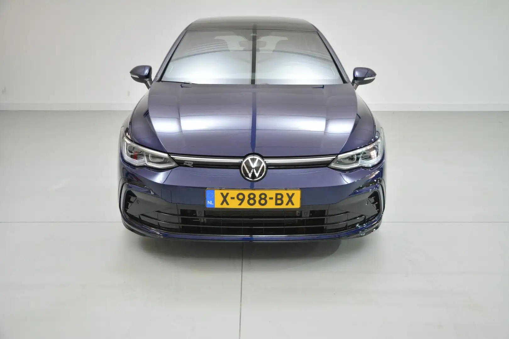 Volkswagen Golf 1.5 eTSI R-Line Business 150 PK | R-Line exterieur Blauw - 2