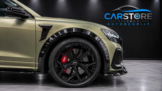 Audi RS Q8 view 9