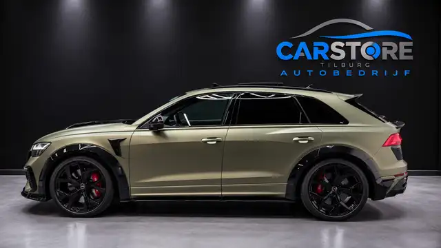 Audi RS Q8 view 4
