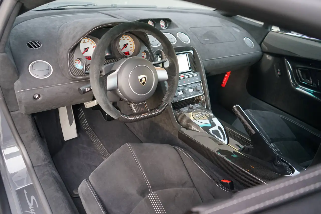 Lamborghini Gallardo снимка Lamborghini Gallardo