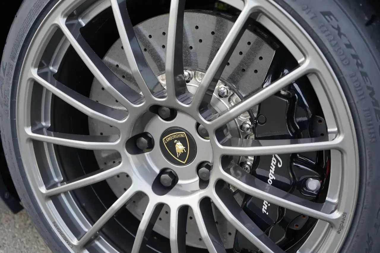 Lamborghini Gallardo снимка Lamborghini Gallardo