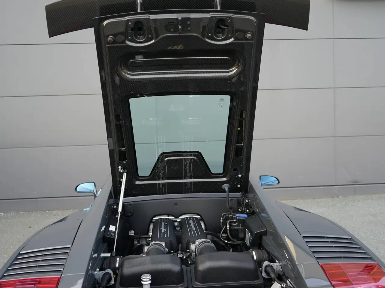 Lamborghini Gallardo снимка Lamborghini Gallardo