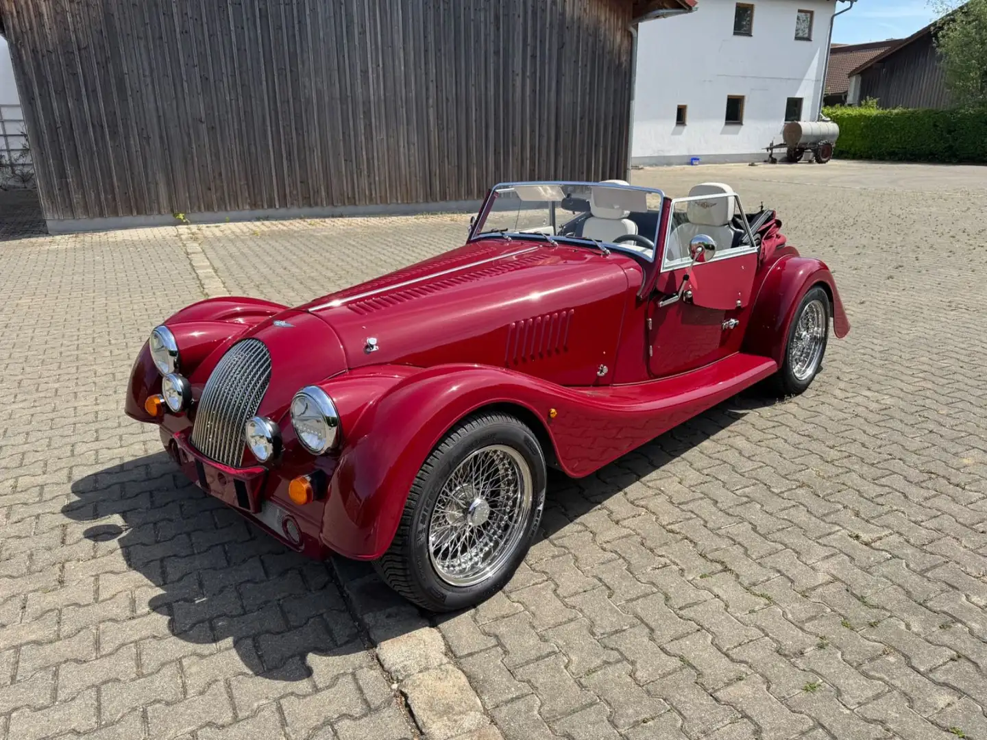 Morgan Plus 4 - Automatik EZ 2025 Rot - 1
