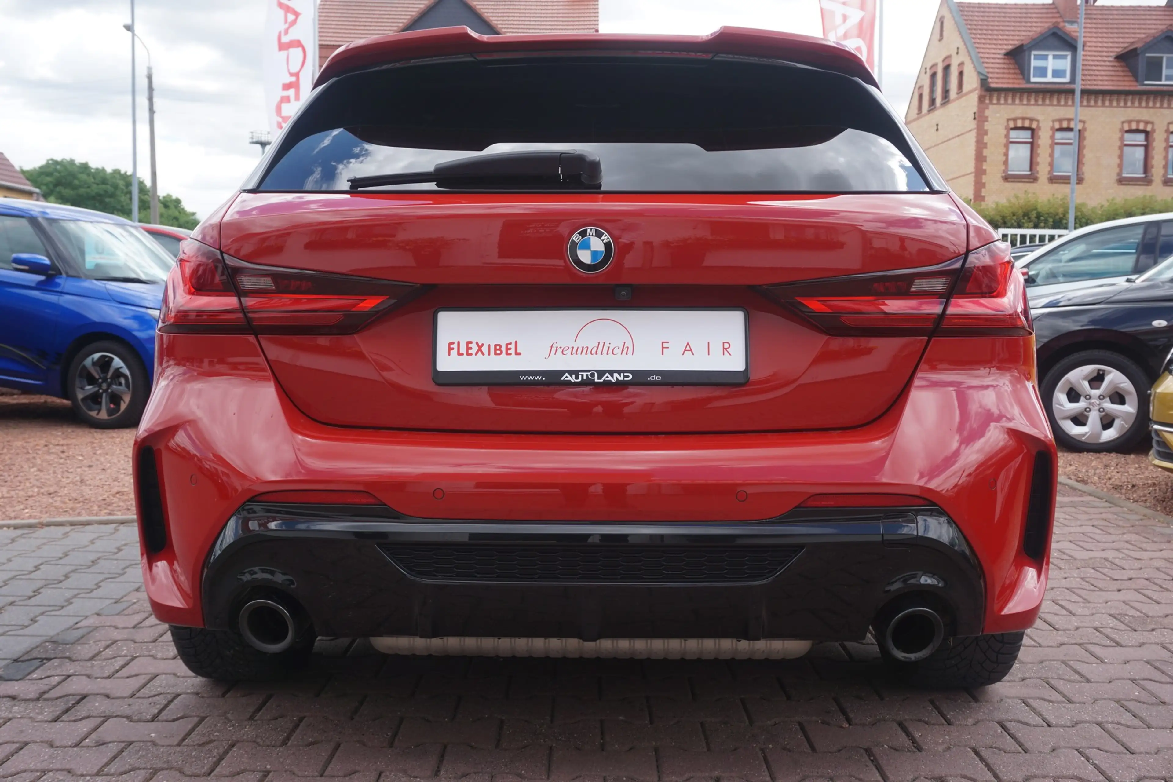 BMW M1 M135i xDrive Aut. LED Head-Up Navi Totwinkel — photo 4